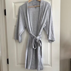 Excellent Condition Grey Croft & Barrow Women’s Cotton Robe for sale!